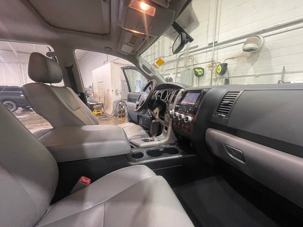 Used 2013 Toyota Tundra Platinum image 16