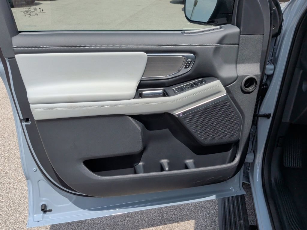 New 2027 Ford Expedition Platinum w/ Driver's Package RWD image 12