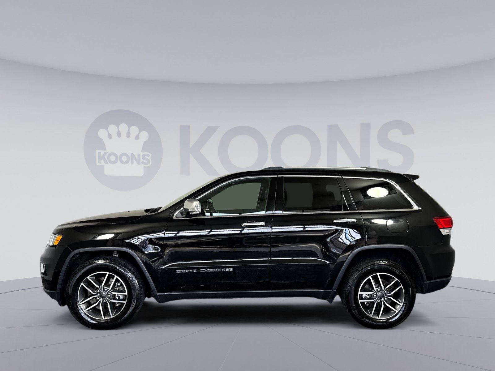 Used 2021 Jeep Grand Cherokee Limited AWD/4WD image 17