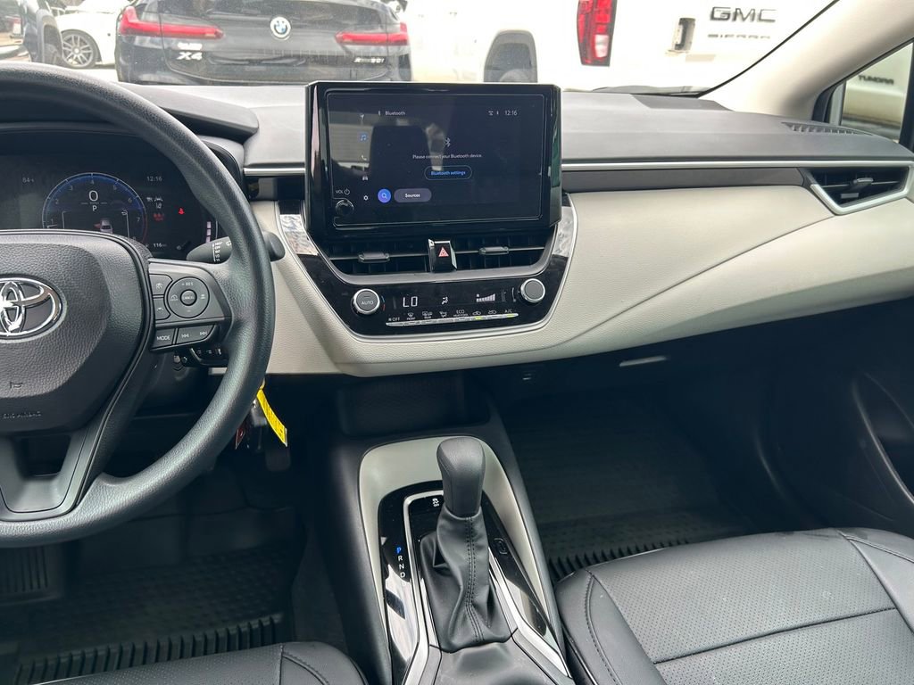 Used 2026 Toyota Corolla LE FWD image 17