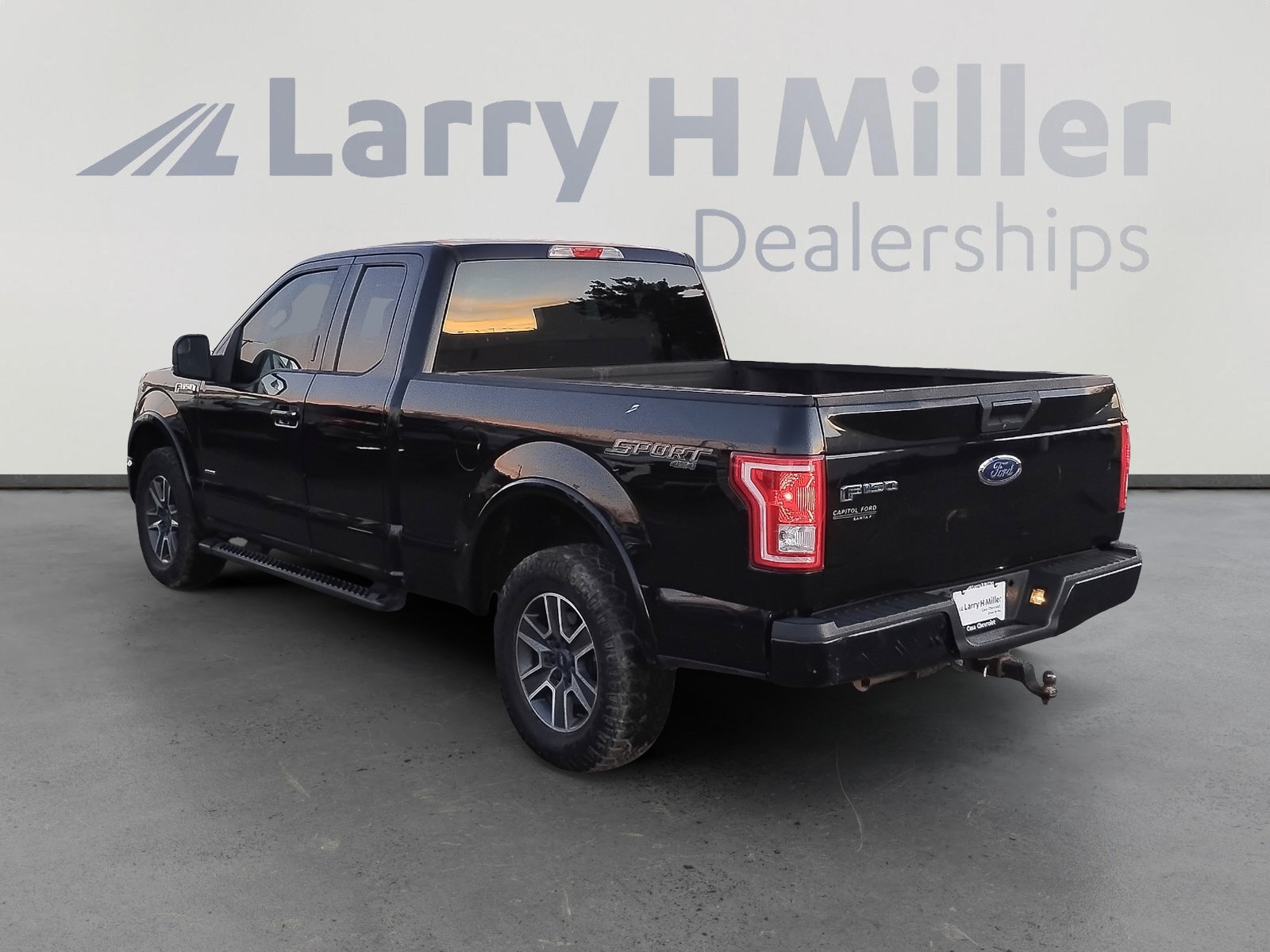 Used 2016 Ford F150 XLT w/ Equipment Group 301A Mid image 3