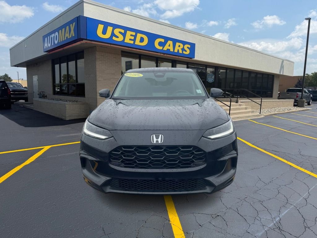 Used 2025 Honda HR-V LX image 3