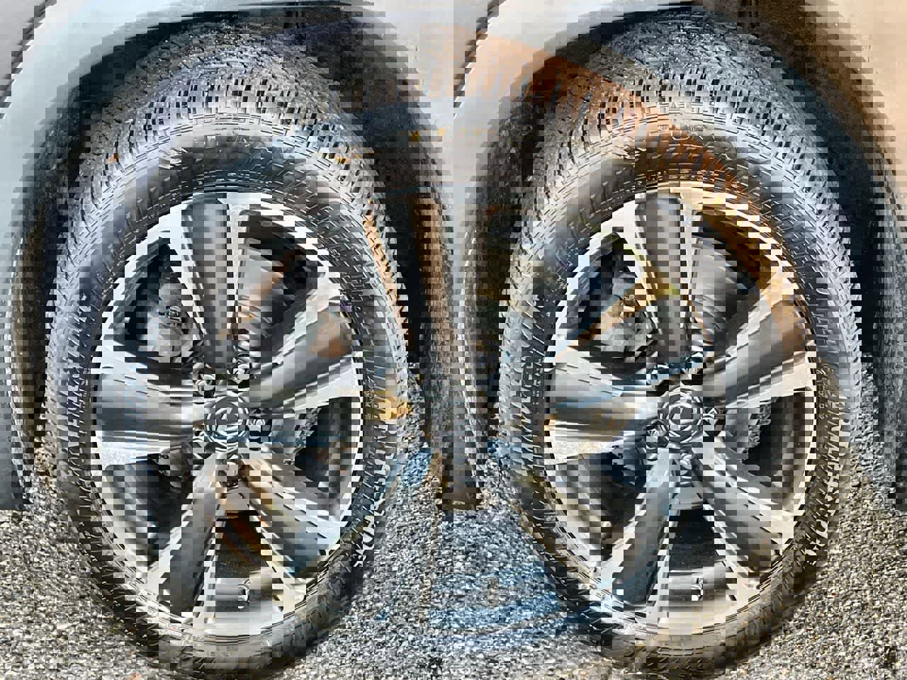 Used 2020 Lexus UX 250h w/ Premium Package image 38