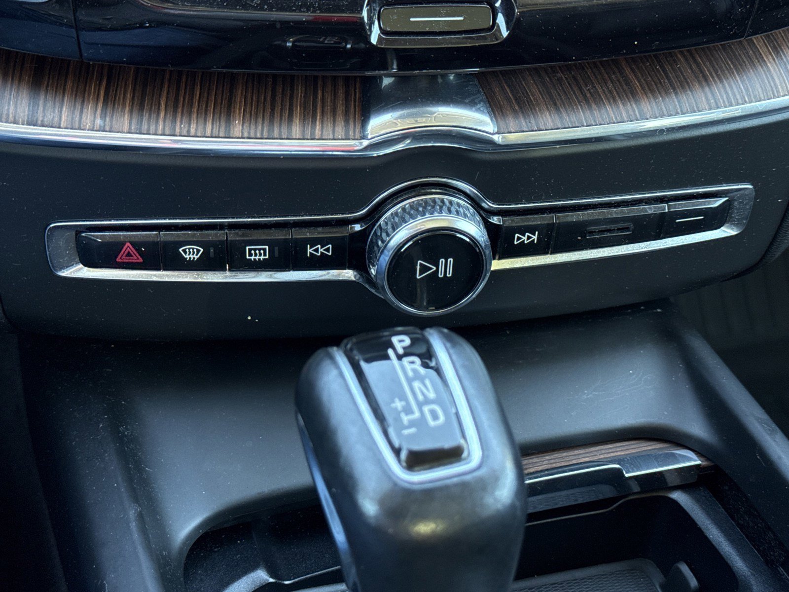 Used 2020 Volvo XC60 T5 Inscription w/ Protection Package Premier image 32