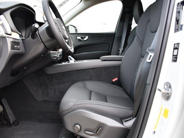 New 2026 Volvo XC60 T8 Plus w/ Protection Package Premier AWD/4WD image 13