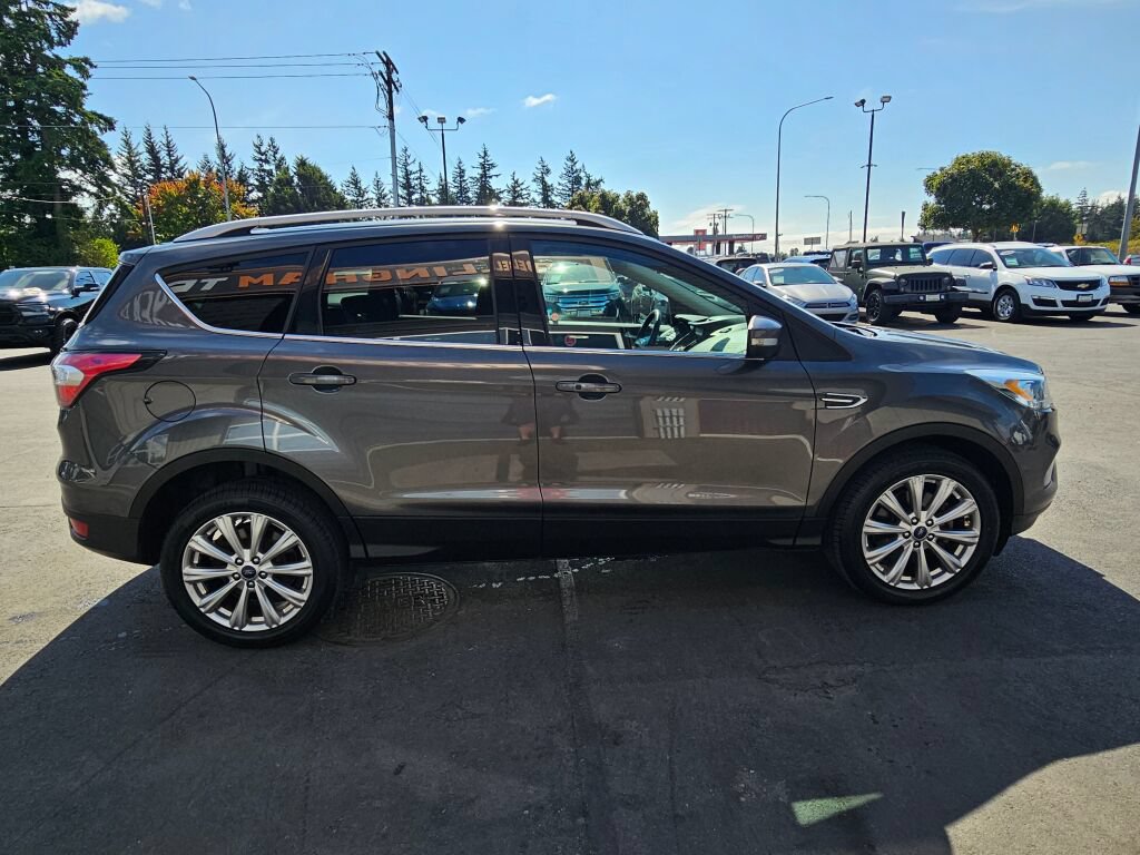 Used 2017 Ford Escape Titanium w/ Canadian Touring Package AWD/4WD image 4