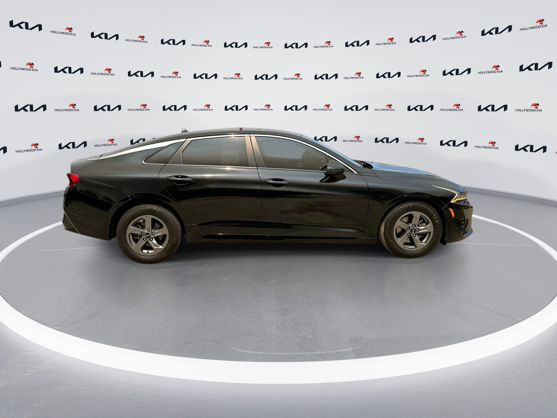 Used 2022 Kia K5 LXS FWD image 9