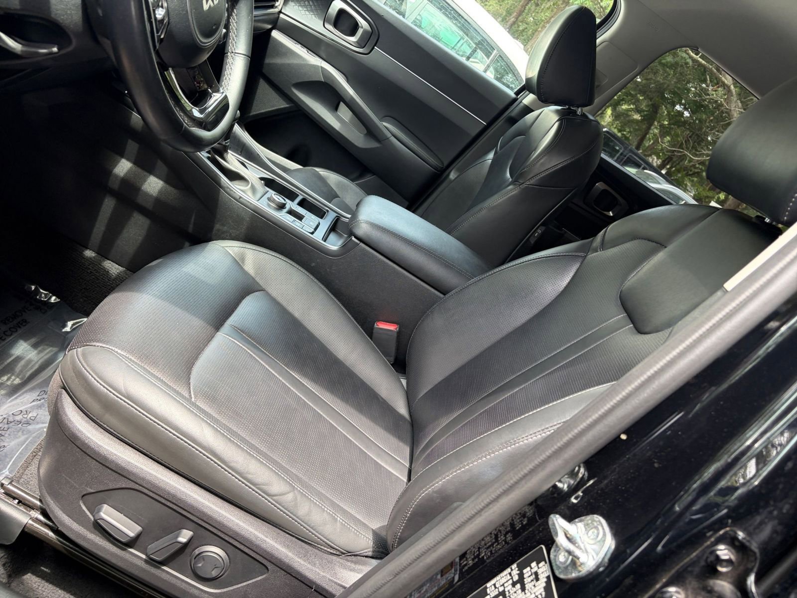 Used 2024 Kia Sorento S AWD/4WD image 38