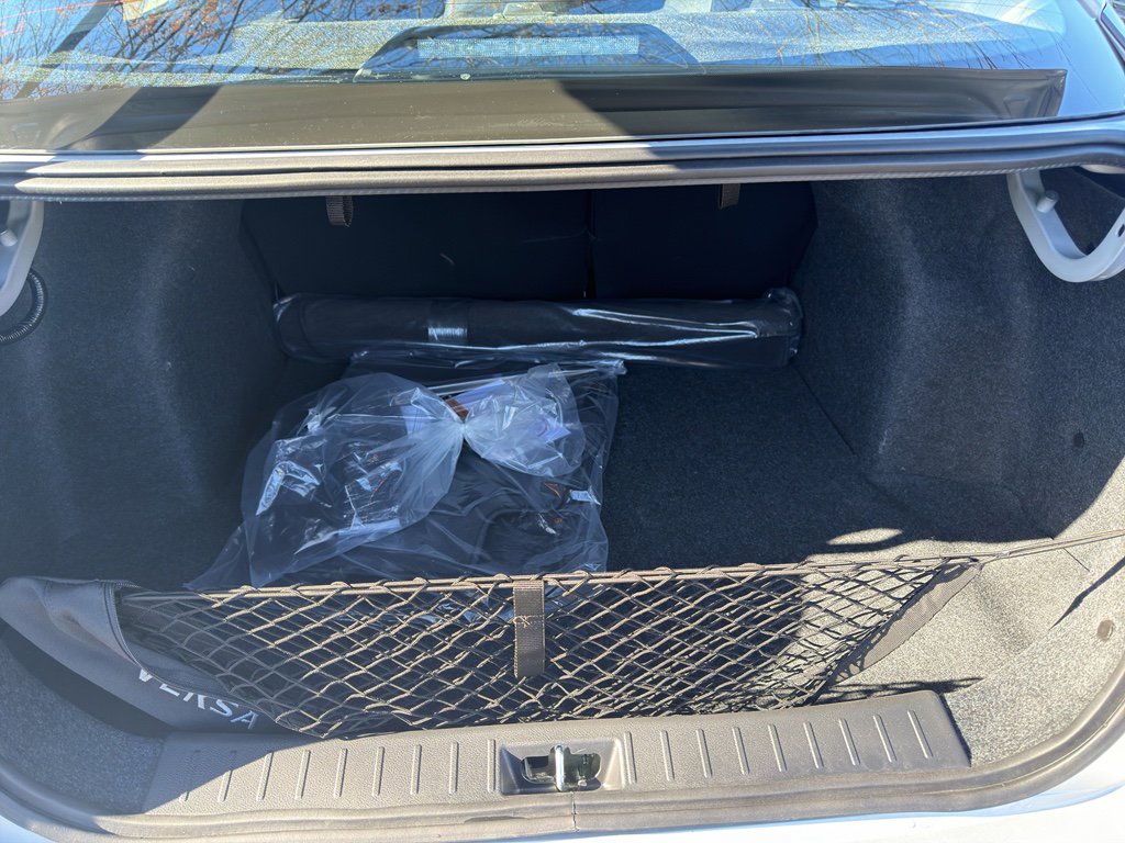 New 2025 Nissan Versa SR w/ Trunk Package image 31