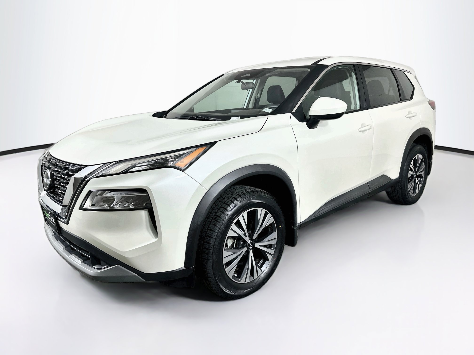 Used 2023 Nissan Rogue SV FWD image 3