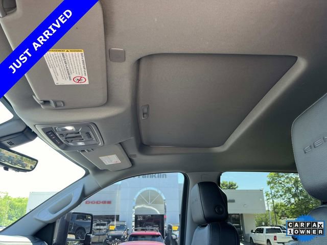 Used 2022 GMC Sierra 3500 Denali w/ Denali Ultimate Package AWD/4WD image 29
