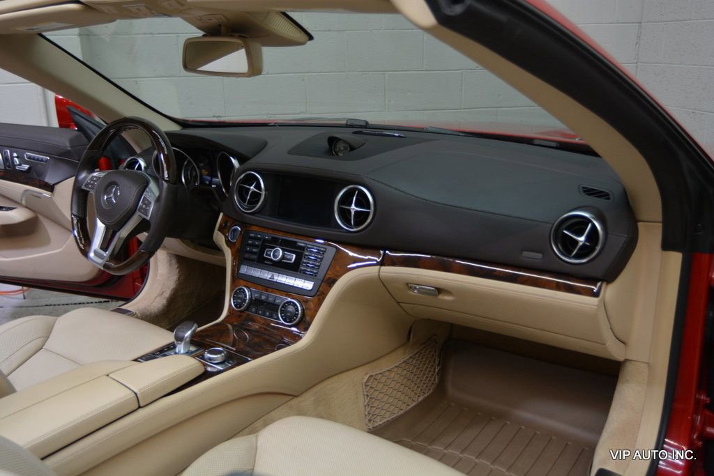 Used 2014 Mercedes-Benz SL 550 image 14