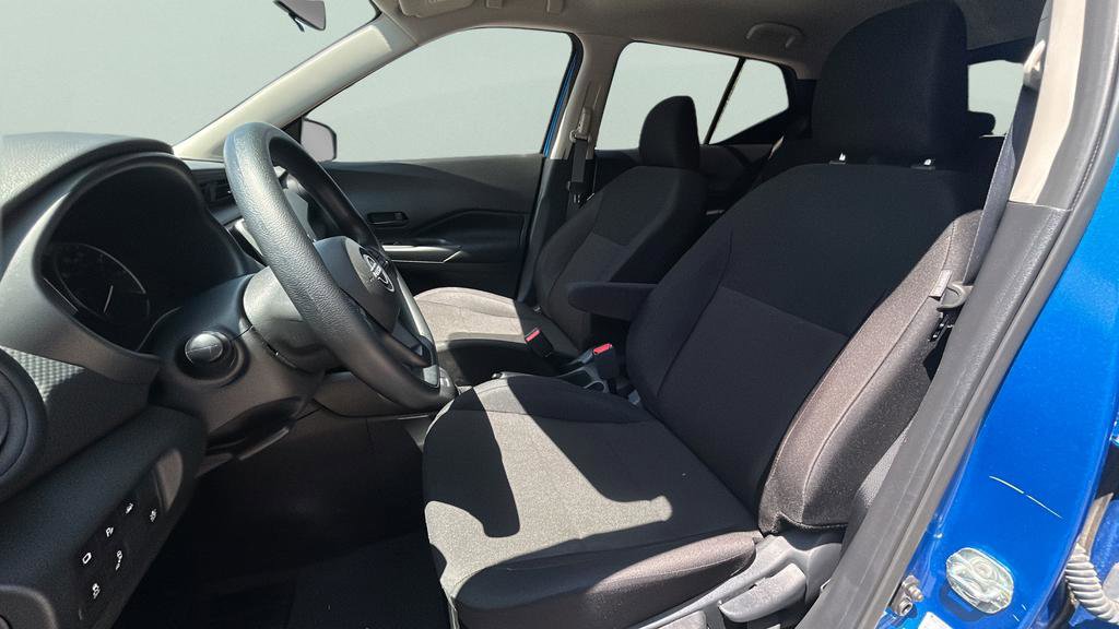 Certified 2025 Nissan Kicks Play S FWD image 14