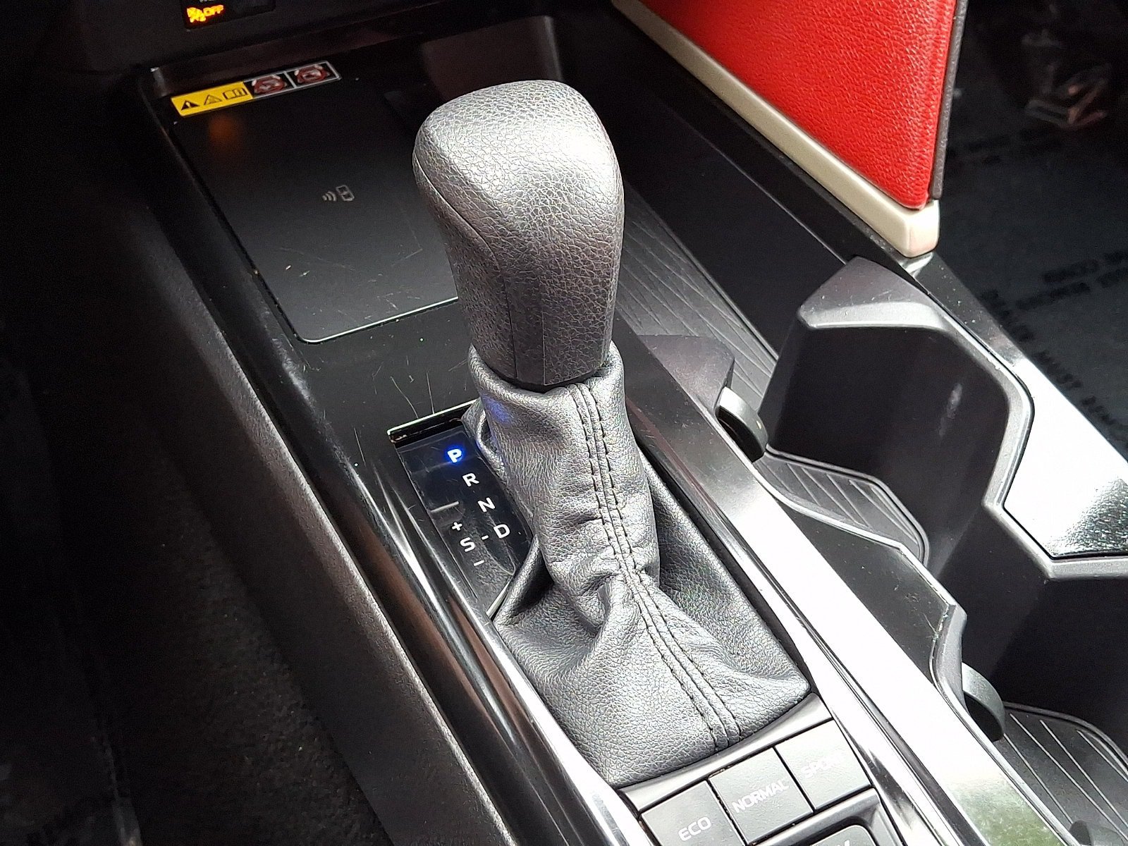 Certified 2025 Toyota Camry LE FWD image 14