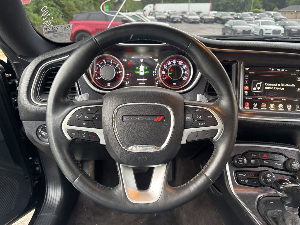 Used 2015 Dodge Challenger SXT Plus RWD image 10