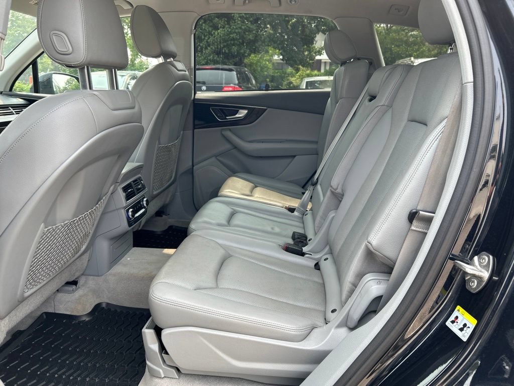 Used 2017 Audi Q7 3.0T Premium Plus AWD/4WD image 21