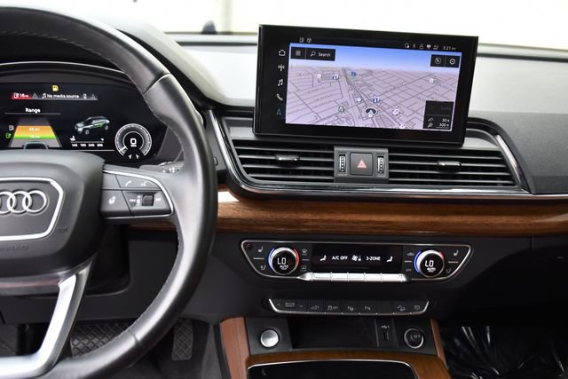 Used 2021 Audi Q5 e Prestige w/ Prestige Package image 11