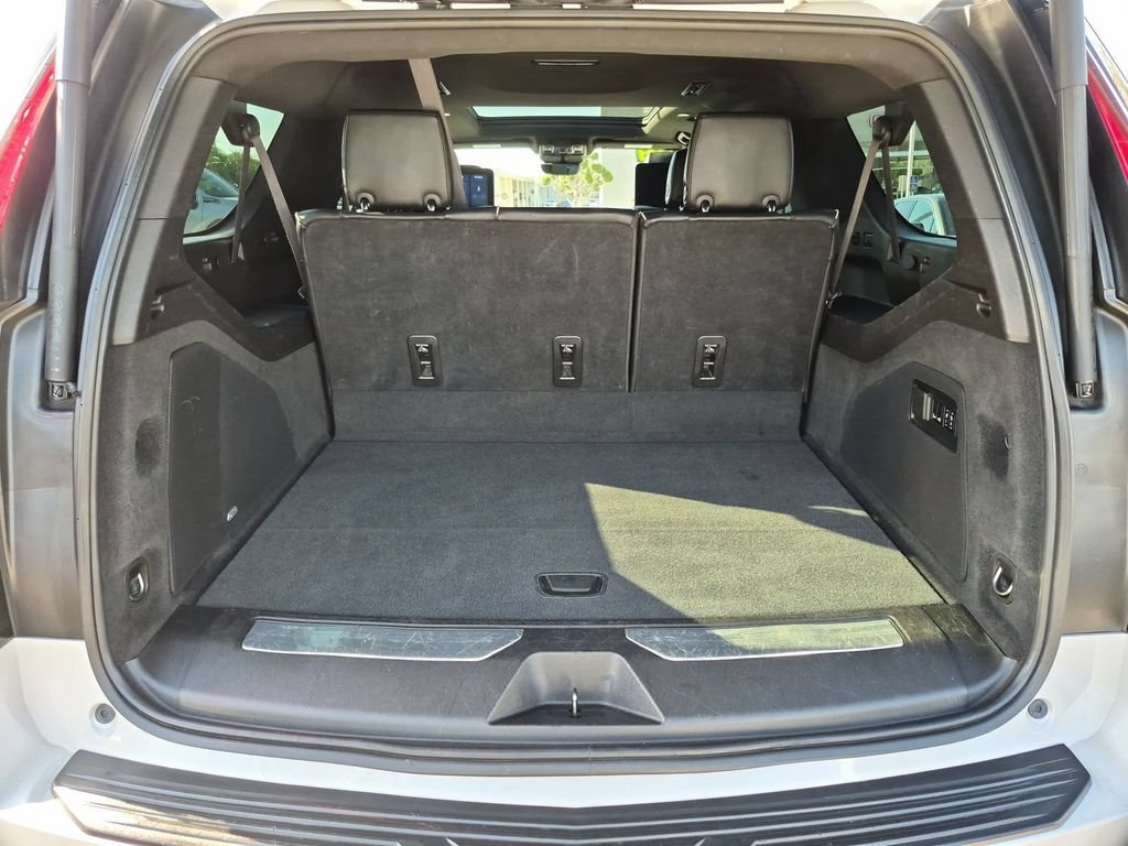 Used 2021 Cadillac Escalade ESV Sport w/ Driver Assist Tech Package AWD/4WD image 19
