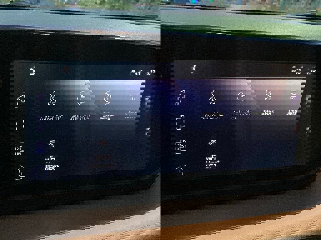 Used 2024 Buick Encore GX Sport Touring w/ Experience Buick Package image 21