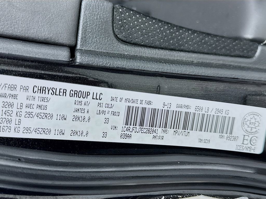 Used 2014 Jeep Grand Cherokee SRT8 w/ Luxury Group II AWD/4WD image 45
