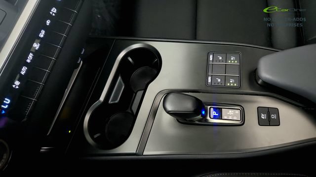 Used 2025 Lexus UX 300h FWD image 64