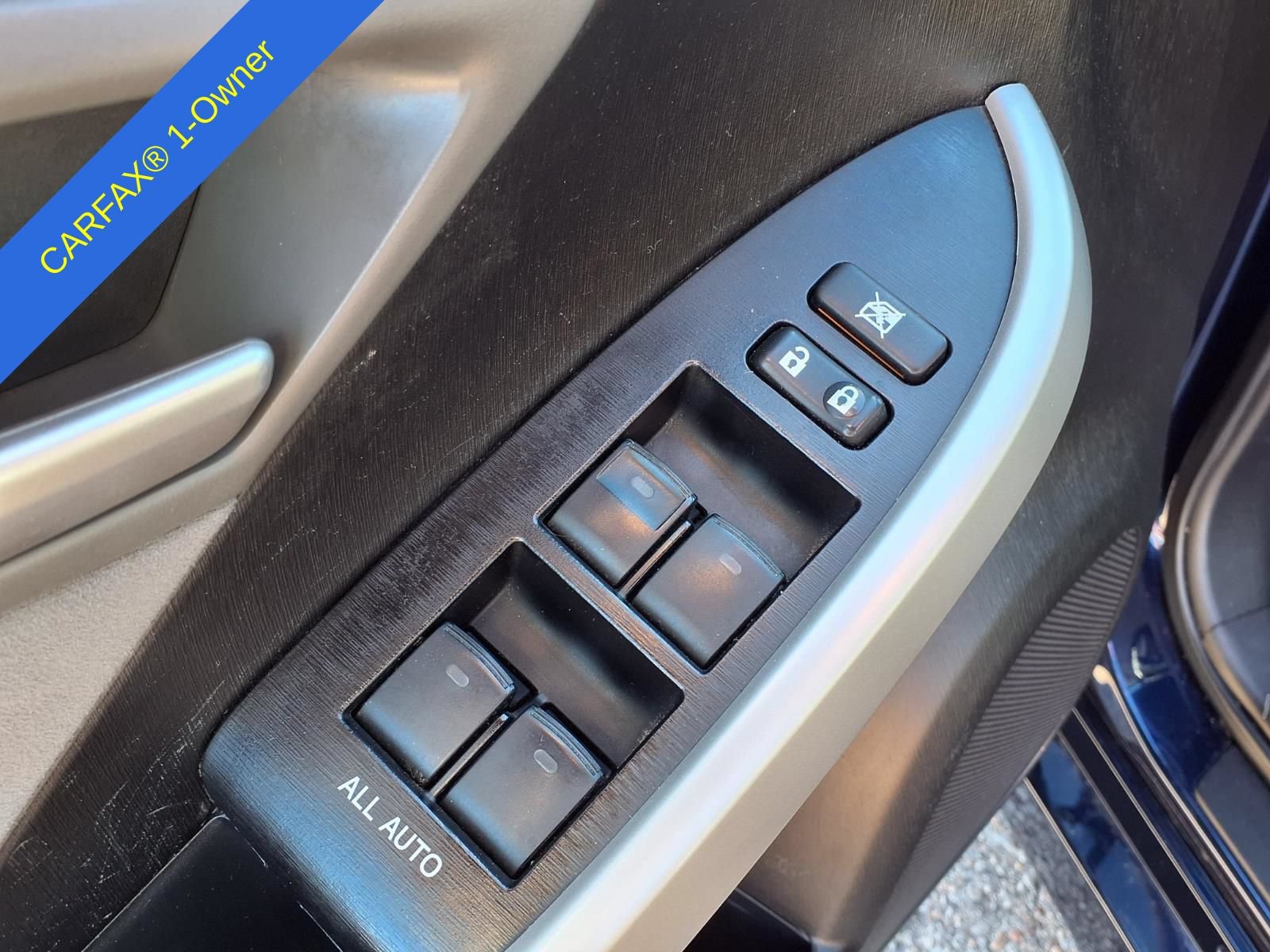 Used 2015 Toyota Prius Three FWD image 16