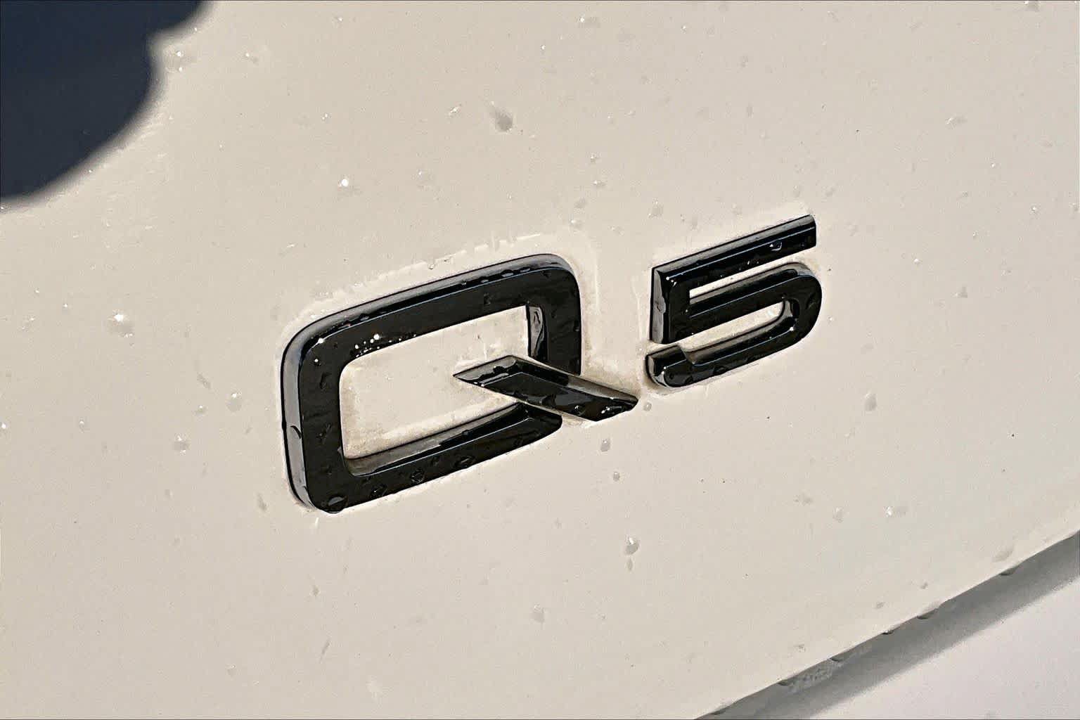 Used 2020 Audi Q5 e Prestige AWD/4WD image 33