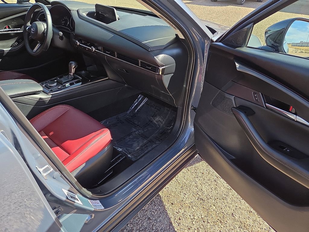 Used 2025 MAZDA CX-30 AWD 2.5 S w/ Preferred Package image 12