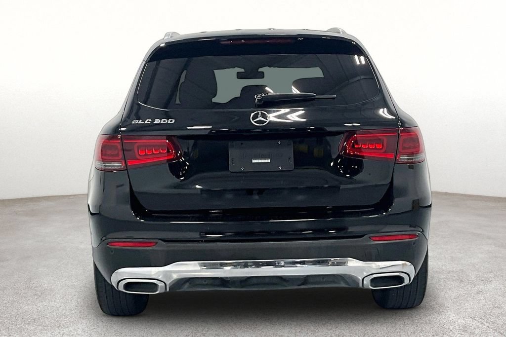 Used 2021 Mercedes-Benz GLC 300 image 4
