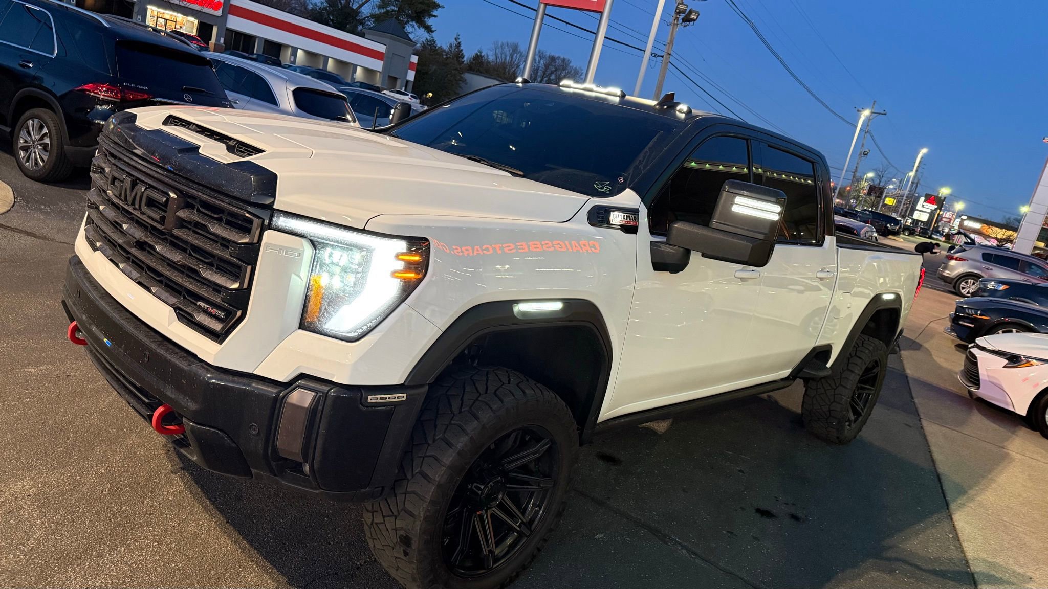 Used 2024 GMC Sierra 2500 AT4X image 15