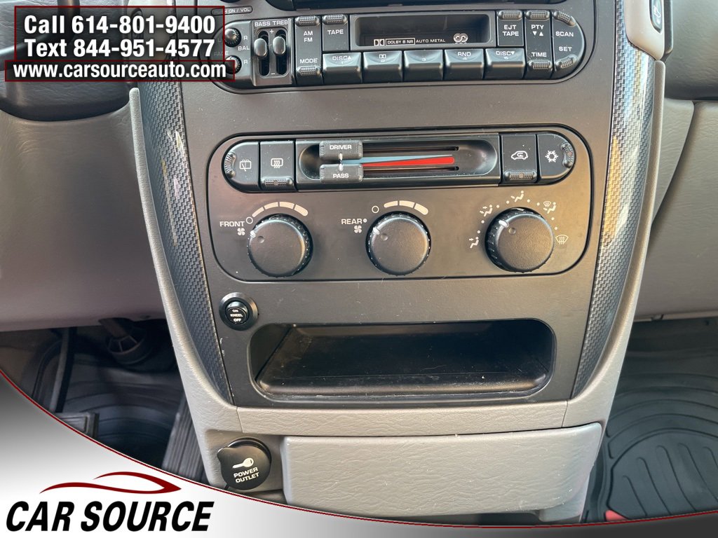 Used 2005 Dodge Grand Caravan SXT image 26