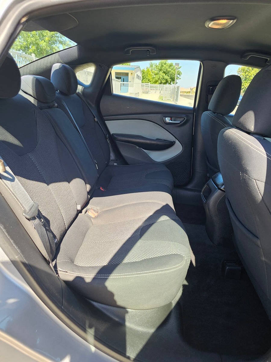 Used 2016 Dodge Dart SXT FWD image 14