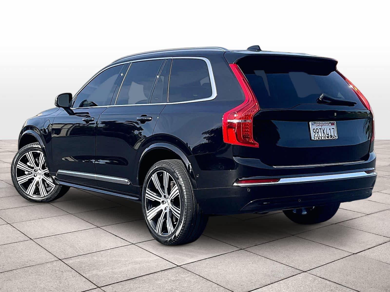 Used 2025 Volvo XC90 T8 Ultra w/ Protection Package Premier AWD/4WD image 14