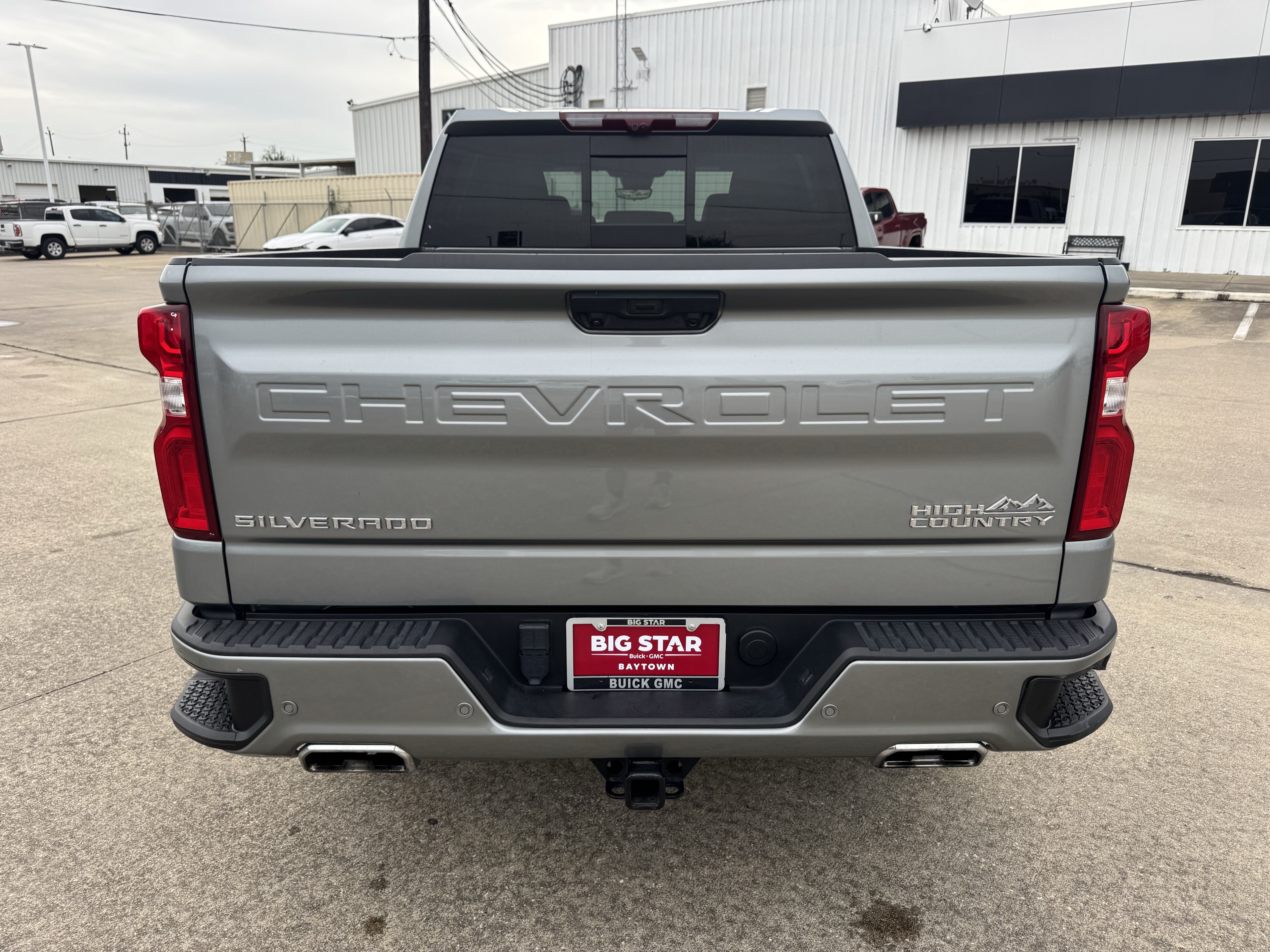 Used 2024 Chevrolet Silverado 1500 High Country w/ Technology Package AWD/4WD image 7