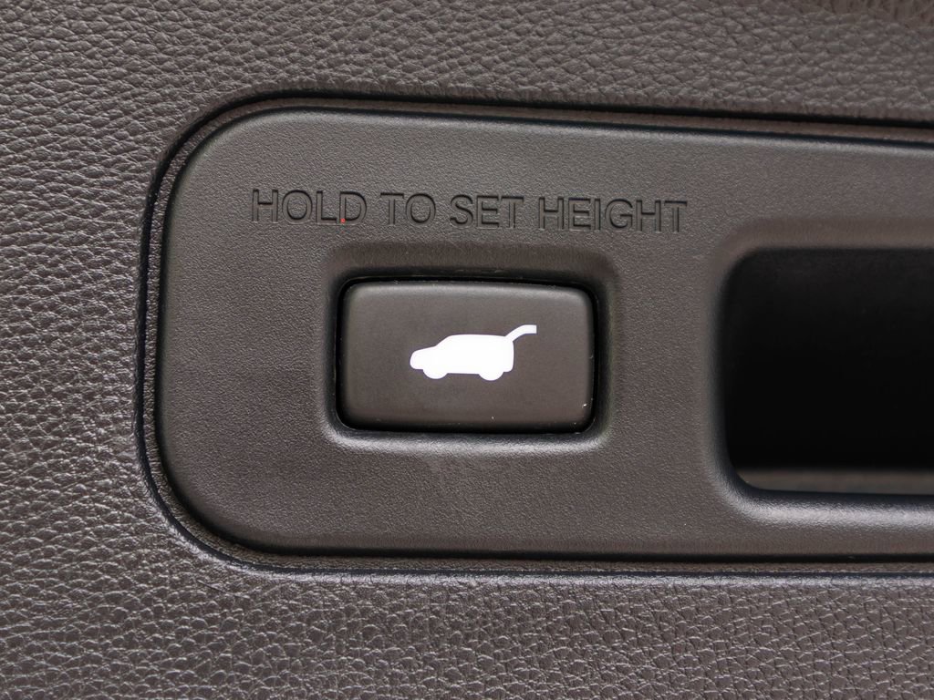 Certified 2022 Acura MDX SH-AWD w/ Technology Package image 46