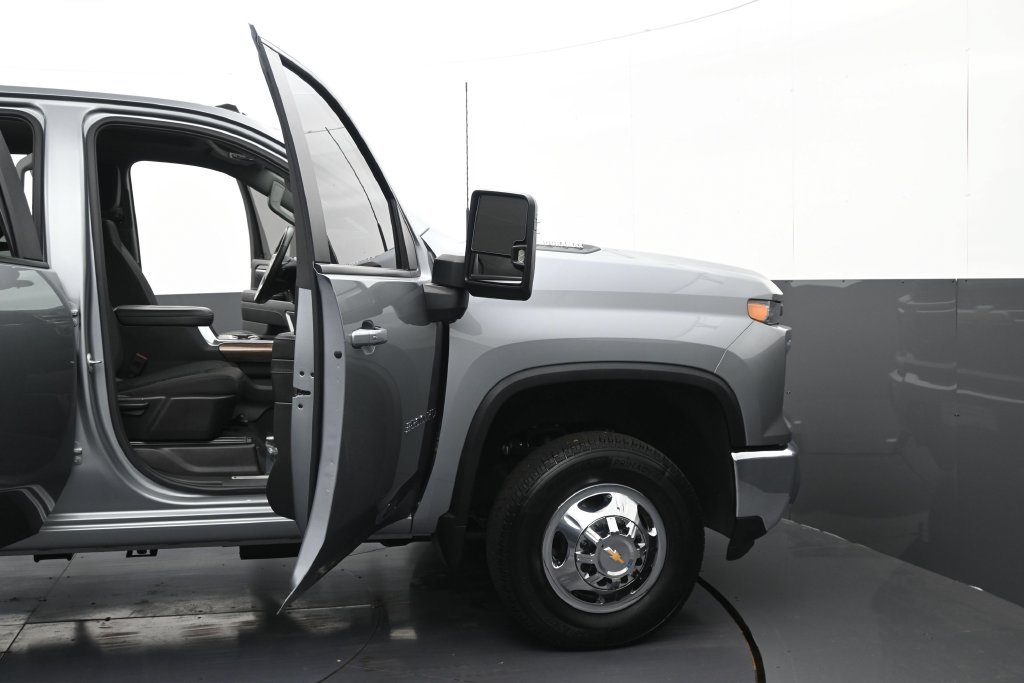 Used 2025 Chevrolet Silverado 3500 LT w/ Safety Package