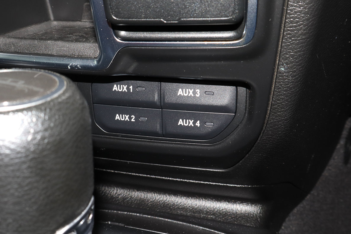 Used 2020 Jeep Gladiator Sport image 23