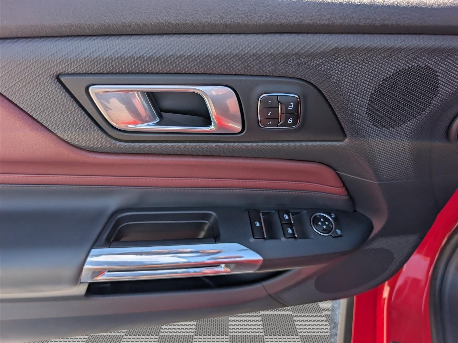 Used 2025 Ford Mustang GT Premium RWD image 19