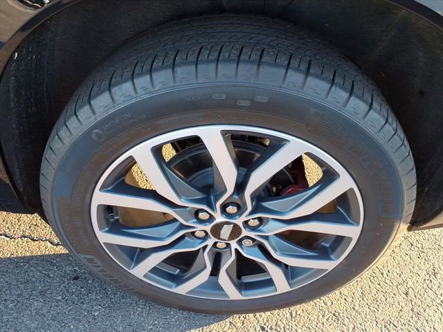 Used 2023 Cadillac XT6 Sport w/ Technology Package image 12