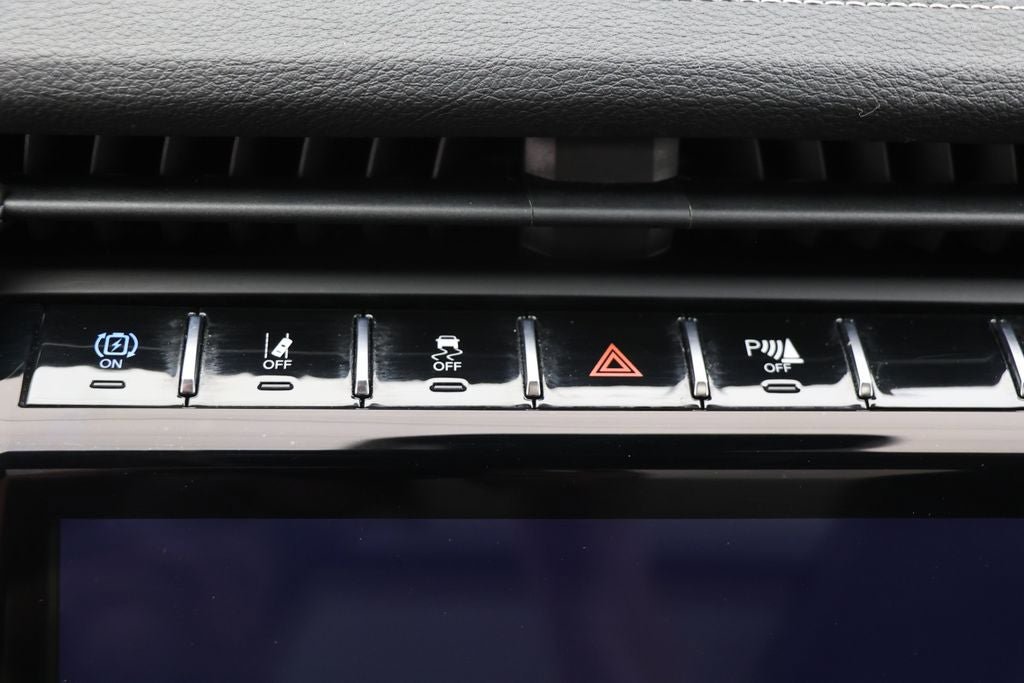 Used 2023 Jeep Grand Cherokee 4WD 4xe image 26
