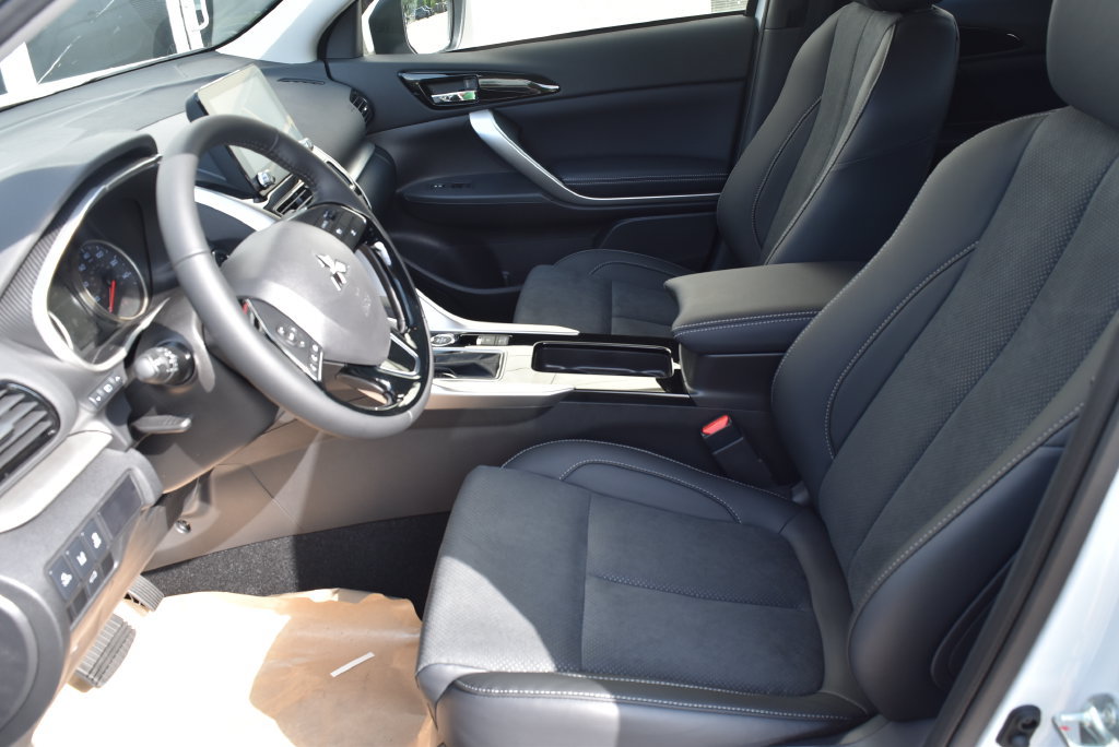 New 2026 Mitsubishi Eclipse Cross SE AWD/4WD image 8