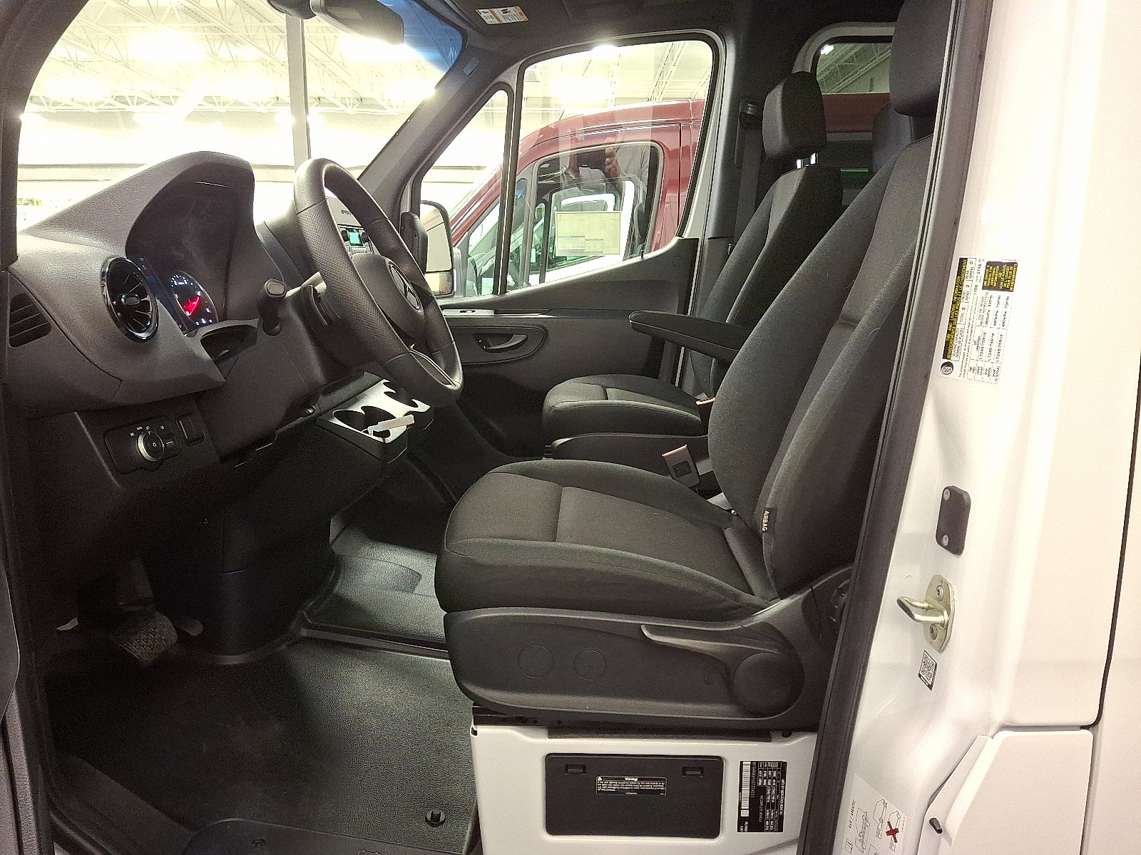 New 2025 Mercedes-Benz Sprinter 2500 image 15