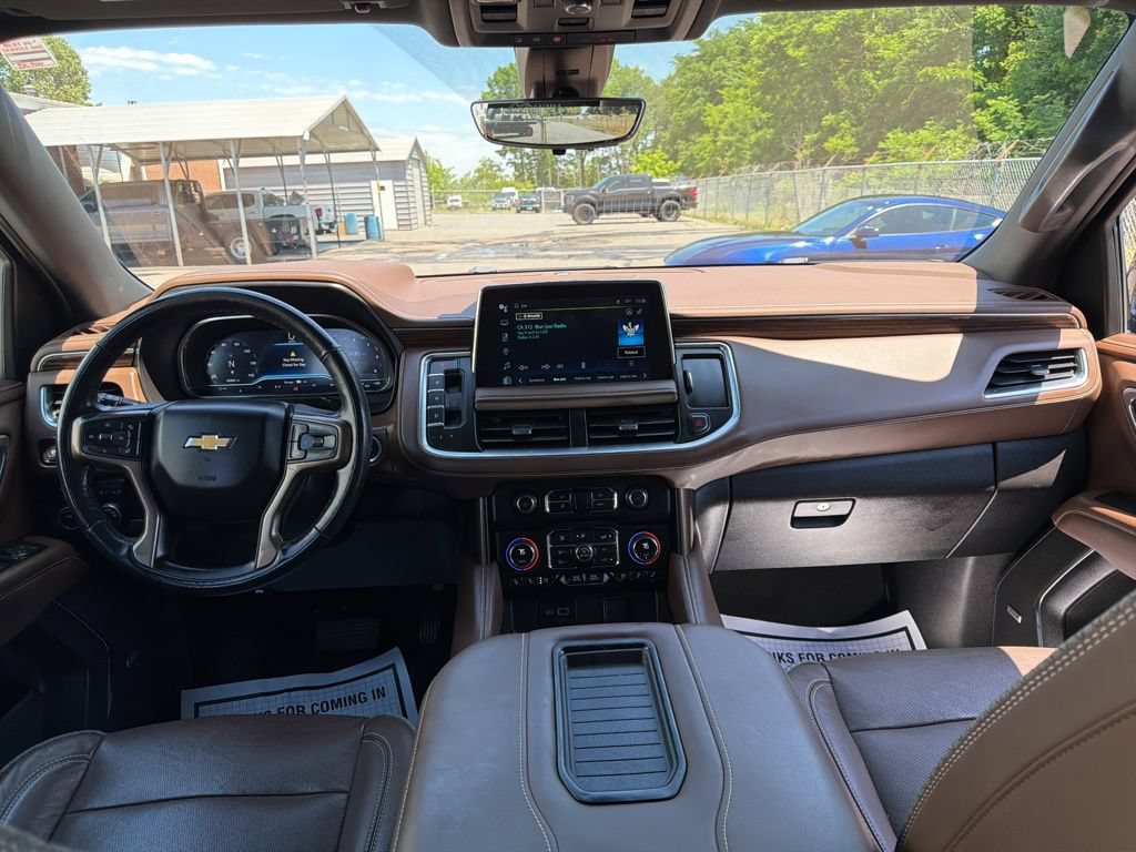 Used 2022 Chevrolet Suburban High Country AWD/4WD image 25