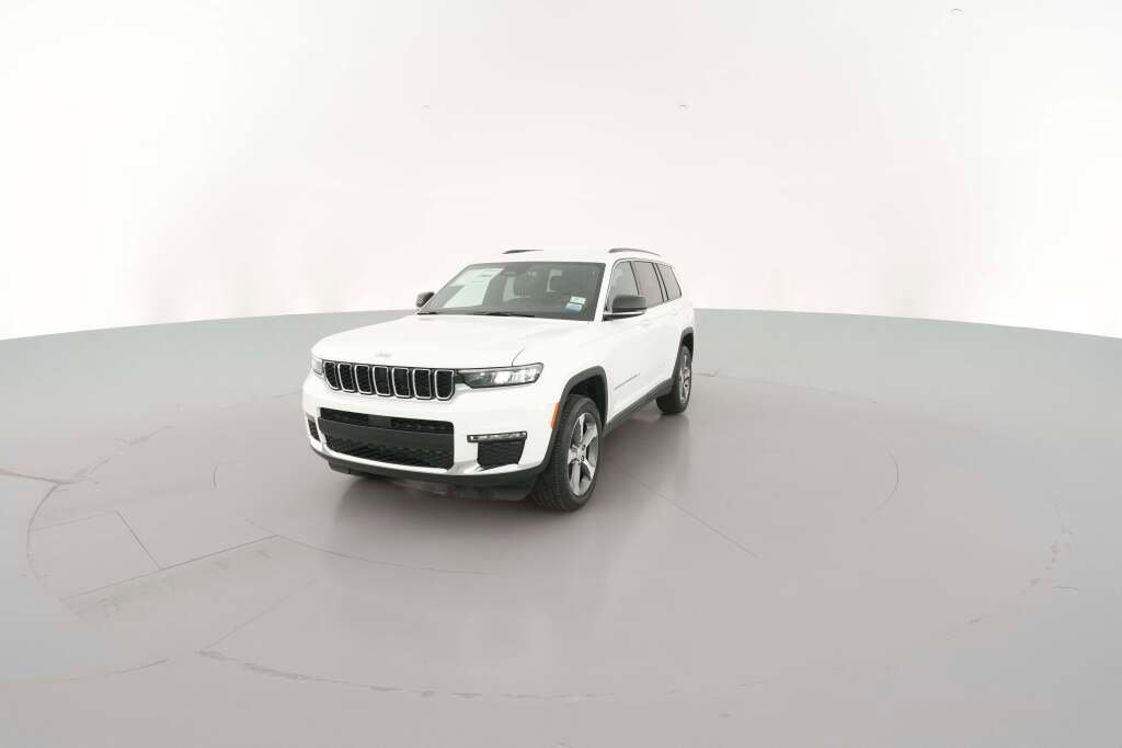 New 2025 Jeep Grand Cherokee L Limited image 3