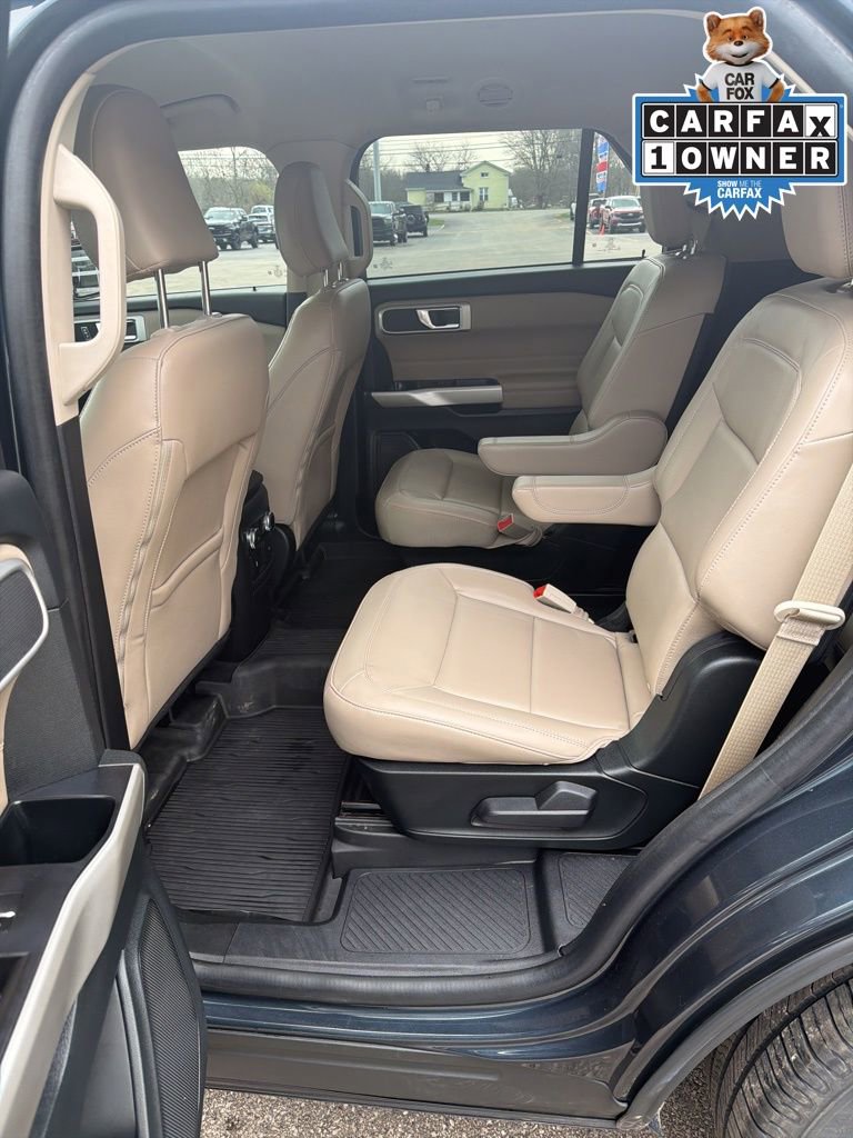 Used 2022 Ford Explorer XLT w/ Equipment Group 202A image 7