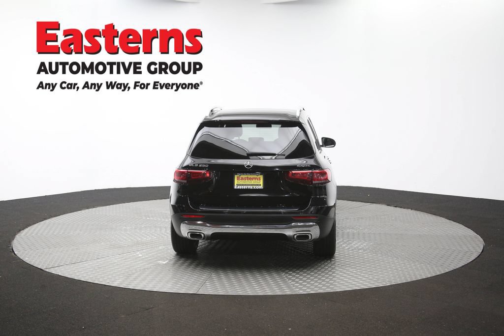 Used 2022 Mercedes-Benz GLB 250 4MATIC w/ Premium Package Lite image 37