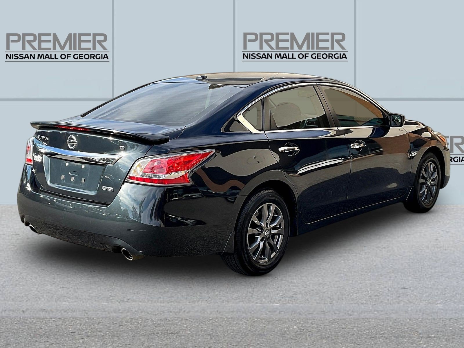 Used 2015 Nissan Altima 2.5 S w/ Special Edition Package FWD image 7