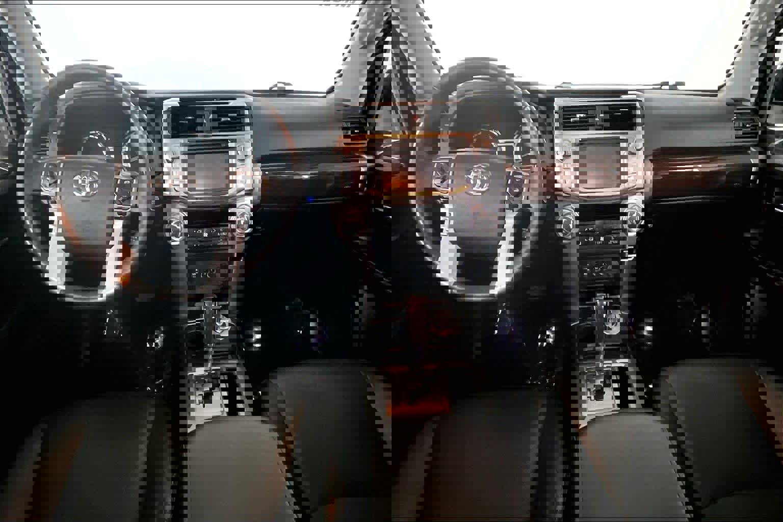 Used 2019 Toyota 4Runner Limited AWD/4WD image 16