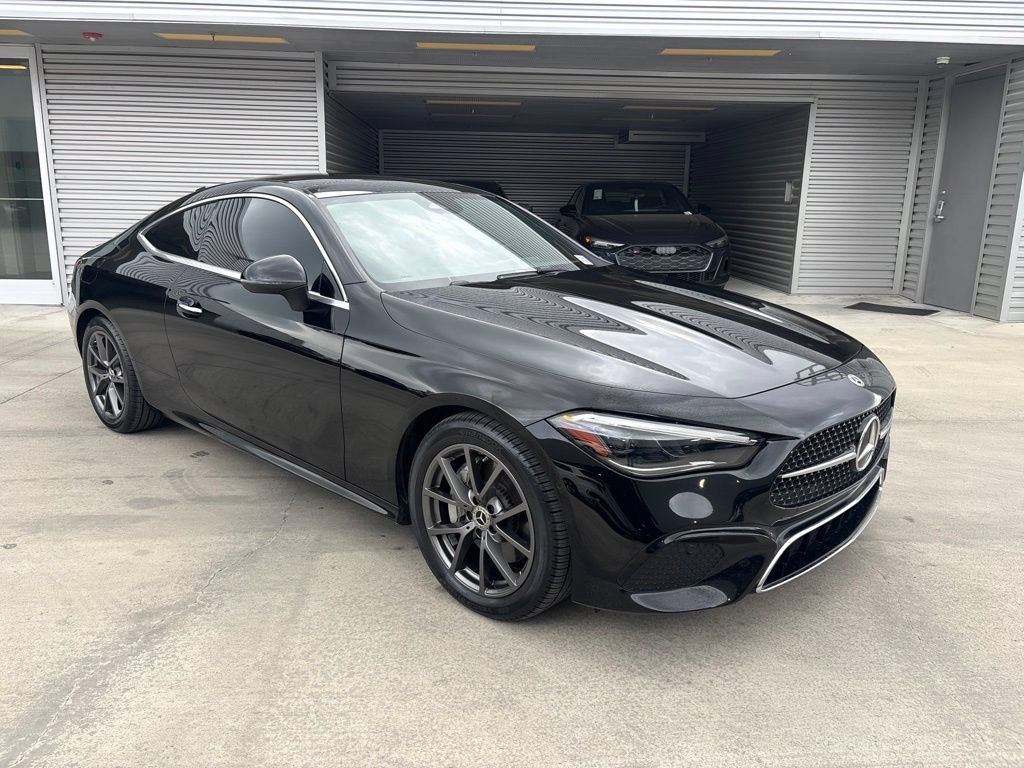 Used 2024 Mercedes-Benz CLE 300 4MATIC Coupe image 3