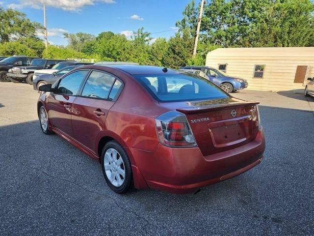 Used 2010 Nissan Sentra 2.0 SR w/ Convenience Pkg FWD image 5